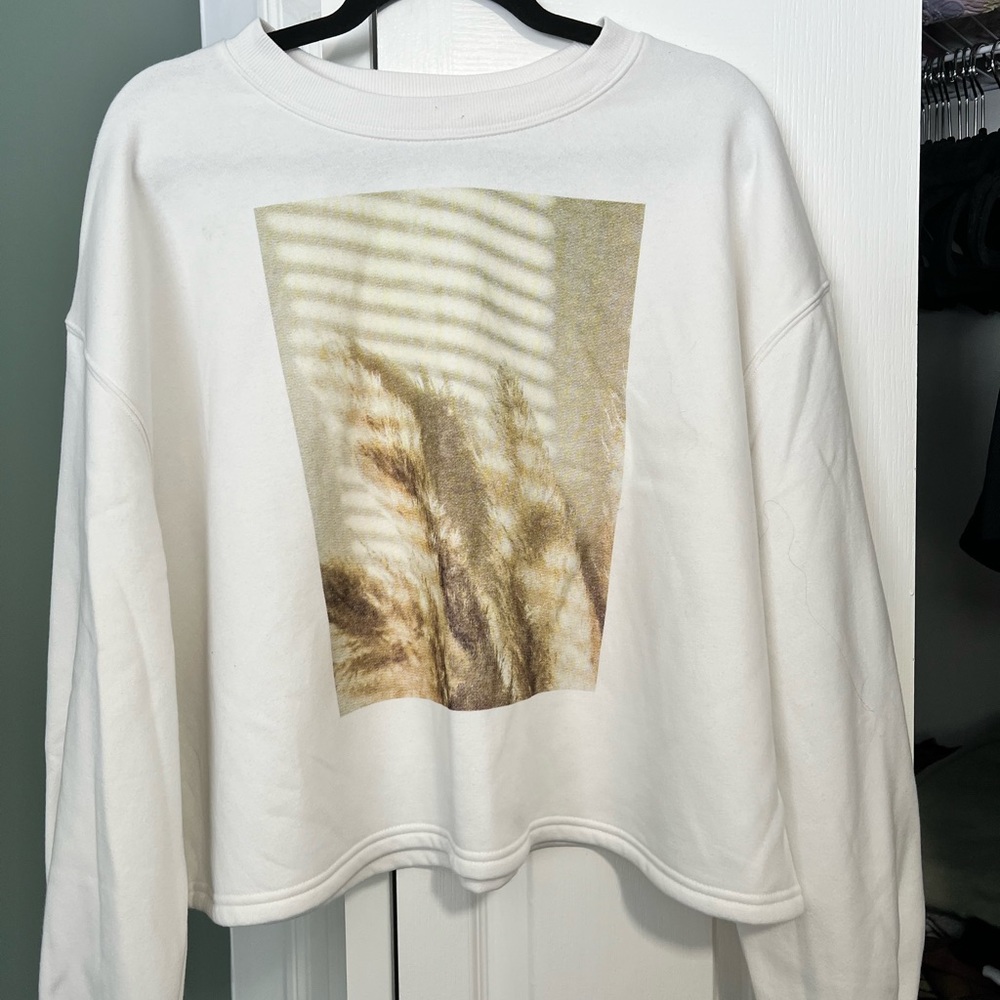 Universal Thread Cropped sweater